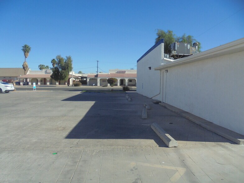 More Photos Of 320 E Hobsonway, Blythe Healthcare For Sale