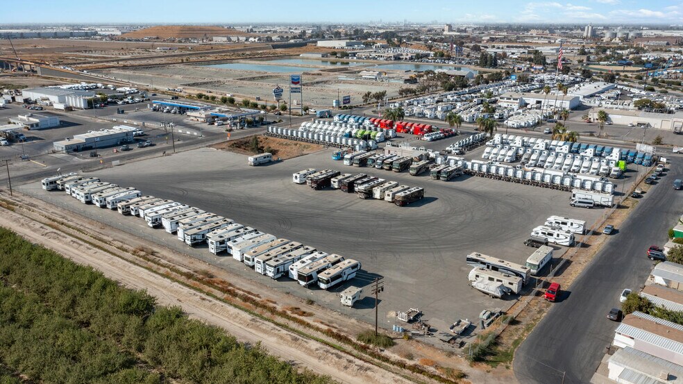 More Photos Of 2510 Central Ave, Fresno Land For Lease