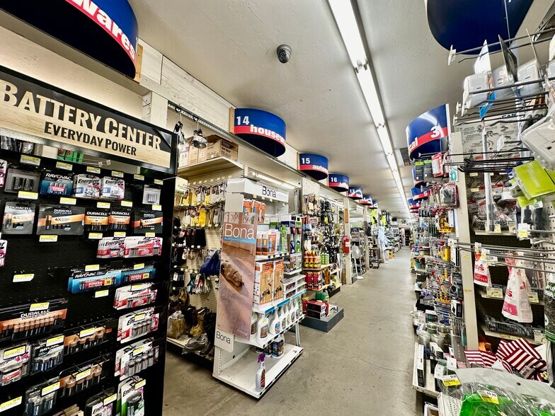 More Photos Of 54200 Pine Crest Ave, Idyllwild-Pine Cove Storefront Retail Office For Sale