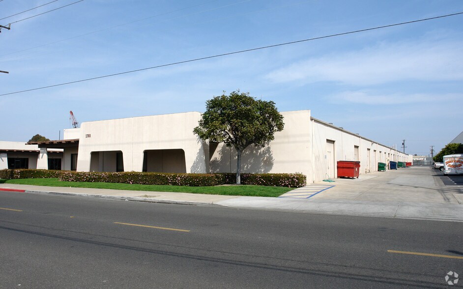 More Photos Of 1760 Monrovia Ave, Costa Mesa Unknown For Lease