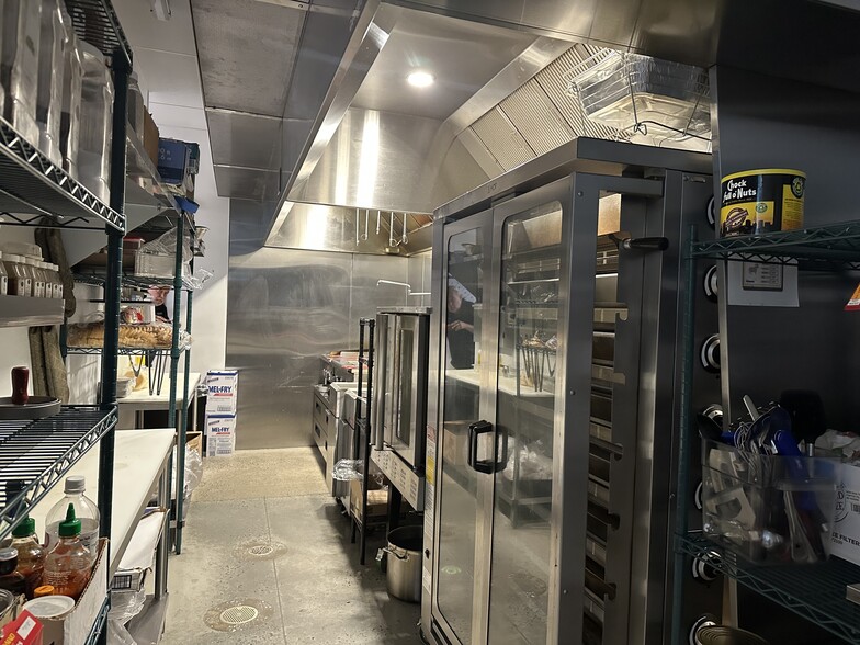 More Photos Of 731 Federal Rd, Brookfield Apartments For Lease