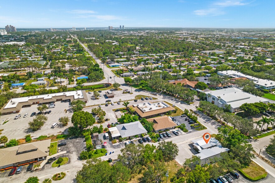 More Photos Of 3616 Broadway Ave, Fort Myers Medical For Sale