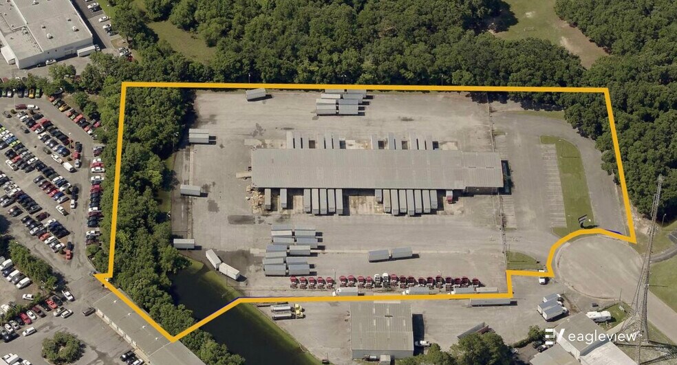 More Photos Of 141 Industrial Ct, Pensacola Truck Terminal For Lease