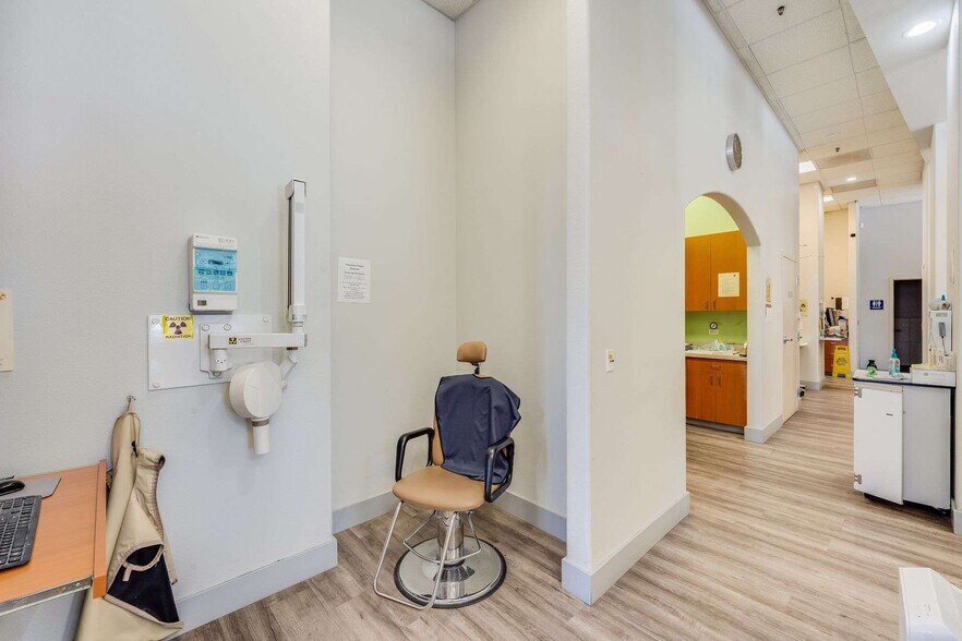 More Photos Of 15401 Hesperian Blvd, San Leandro Unknown For Lease