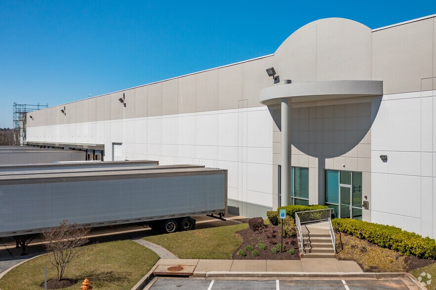 Primary Photo Of 6680 Business Pky, Elkridge Warehouse For Lease
