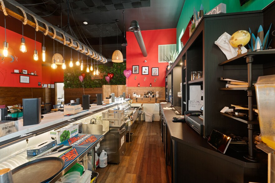 More Photos Of 382 Thames St, Bristol Freestanding For Sale