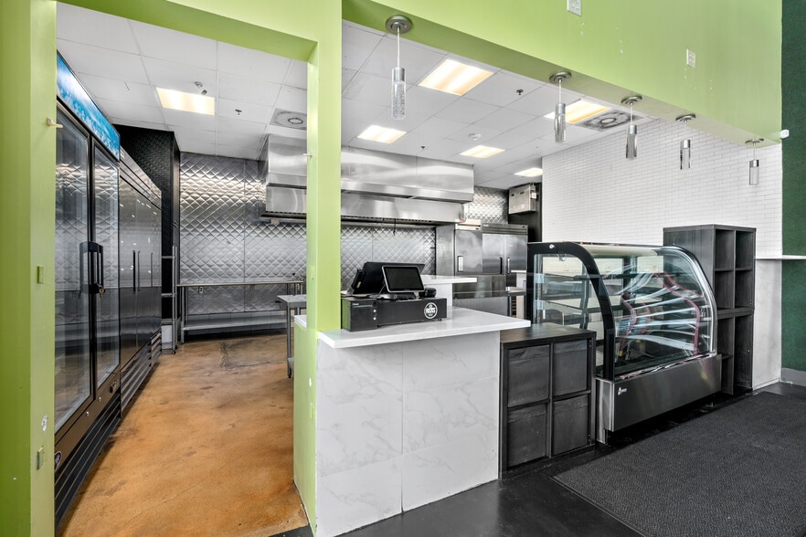 More Photos Of 423 Blue Star, San Antonio Apartments For Lease