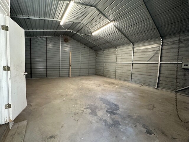 More Photos Of 404 Beverly Ln, Jacksonville Service For Lease