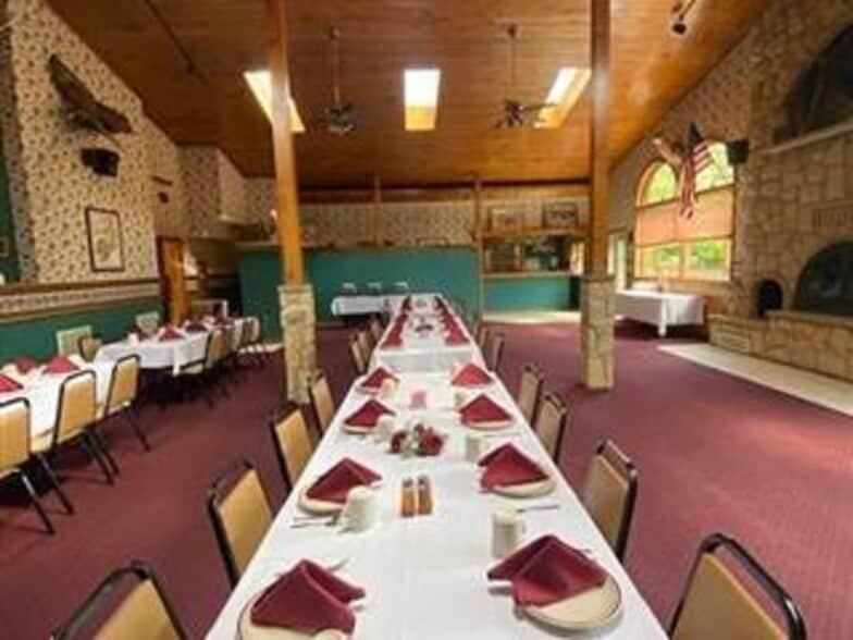 More Photos Of 1939 Forest Hills Dr, Elton Restaurant For Sale