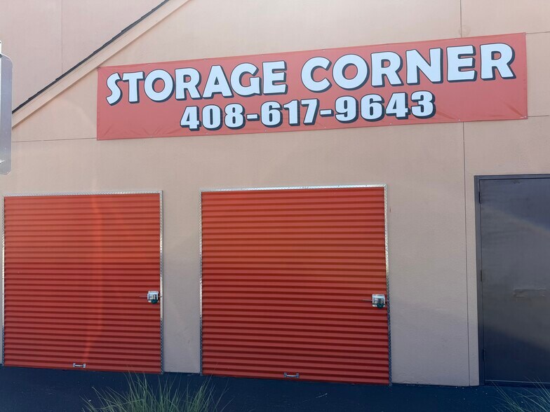 More Photos Of 922 W Evelyn Ave, Sunnyvale Self Storage For Sale