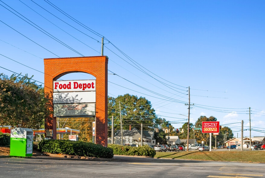 More Photos Of 900 Hogansville Rd, Lagrange Unknown For Lease
