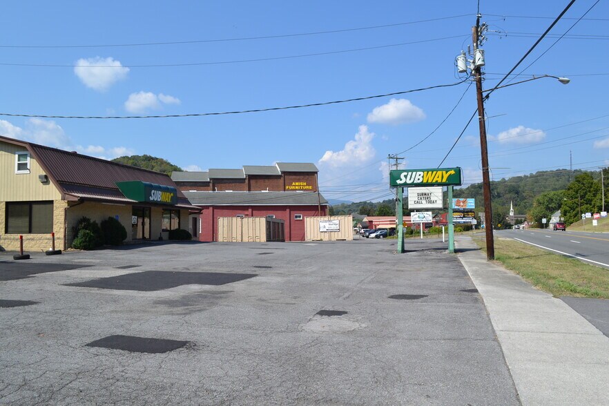 More Photos Of 5976 Virginia Ave, Pembroke Storefront Retail Residential For Sale