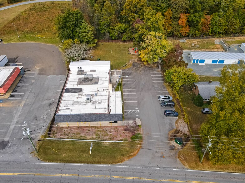 More Photos Of 5016 Old Walkertown Rd, Winston-Salem Daycare Center For Sale