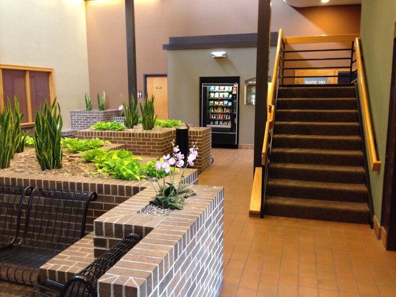Primary Photo Of 1350-1380 Energy Ln, Saint Paul Office For Lease