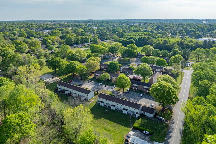 More Photos Of 908 Hampton St, Shelby Apartments For Sale