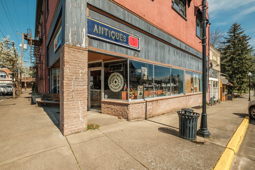 More Photos Of 354 & 402 N Main St, Brownsville Storefront Retail Residential For Sale