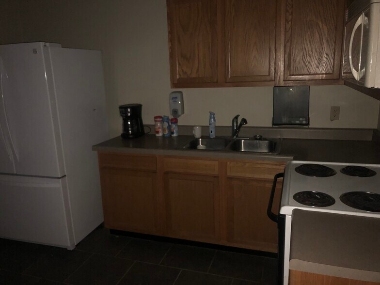 More Photos Of 3000 Main St, Baker Warehouse For Lease