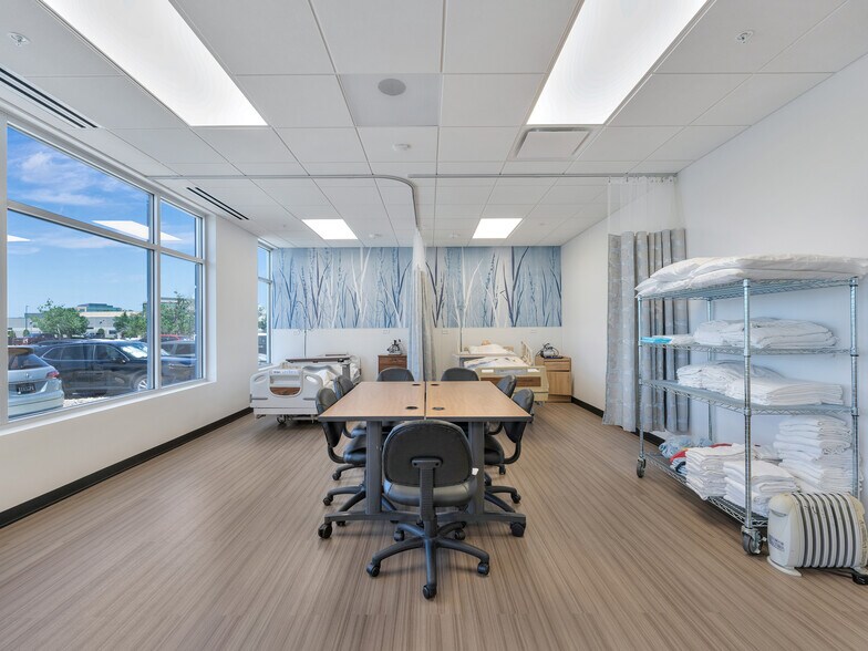 More Photos Of 4300 Kittredge St, Denver Office For Sale