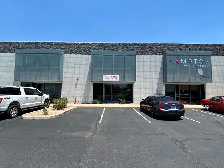 More Photos Of 15955 N Dial Blvd, Scottsdale Light Distribution For Lease