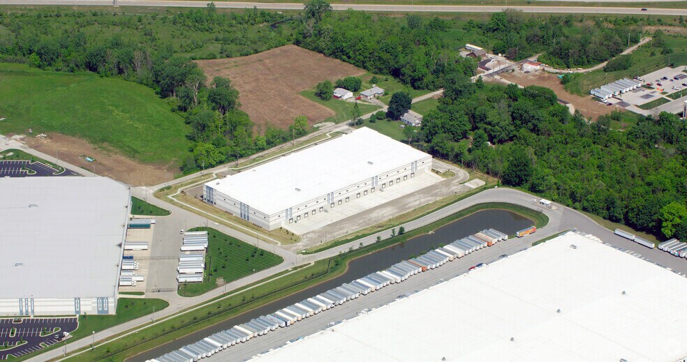 More Photos Of 5405 Stanley Rd, Indianapolis Distribution For Lease