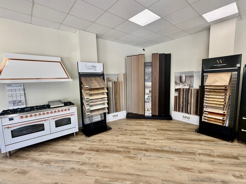 More Photos Of 4338 Paces Ferry Rd SE, Atlanta Storefront Retail Office For Lease