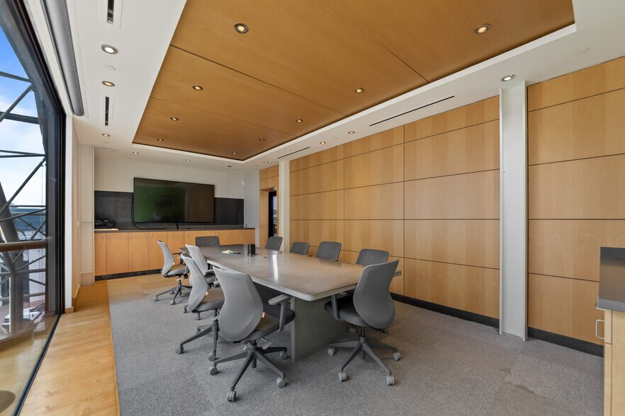 More Photos Of 214 Jefferson St, Lafayette Office For Lease