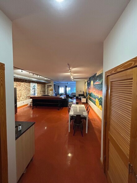 More Photos Of 28 N Lexington Ave, Asheville Storefront Retail Residential For Sale