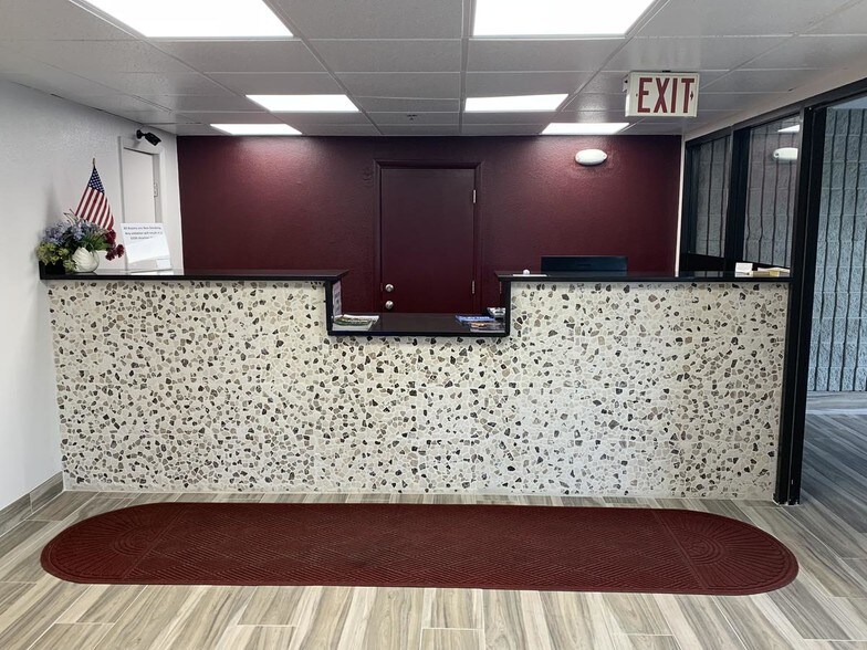 More Photos Of 6590 Thompson Rd, Syracuse Hotel For Sale