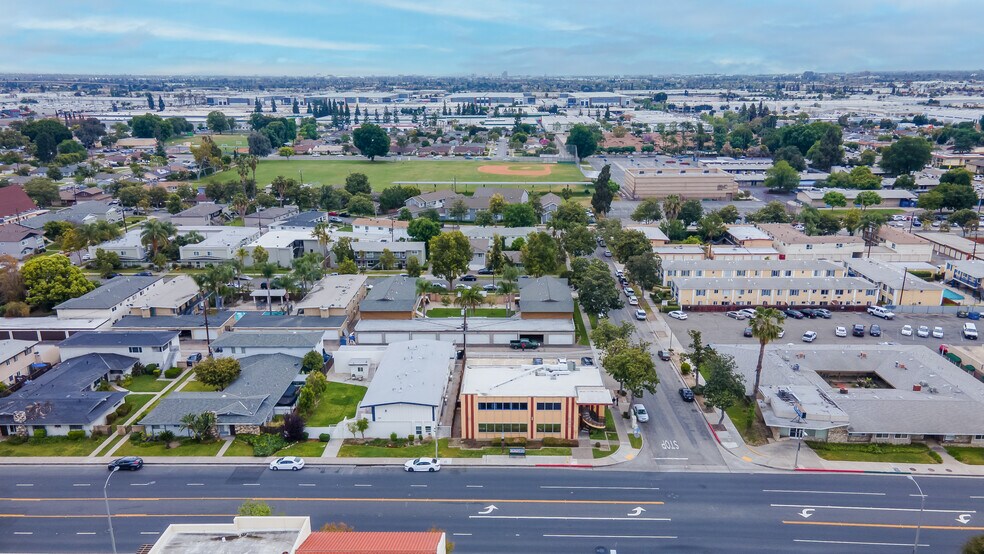 More Photos Of 2000 E Chapman Ave, Fullerton Medical For Lease