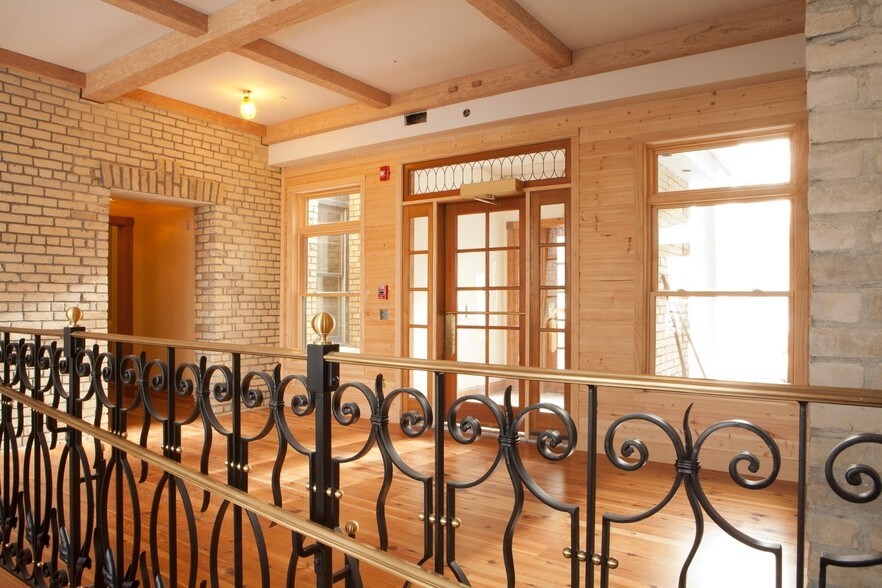 More Photos Of 212 Main St W, New Prague Hotel For Sale