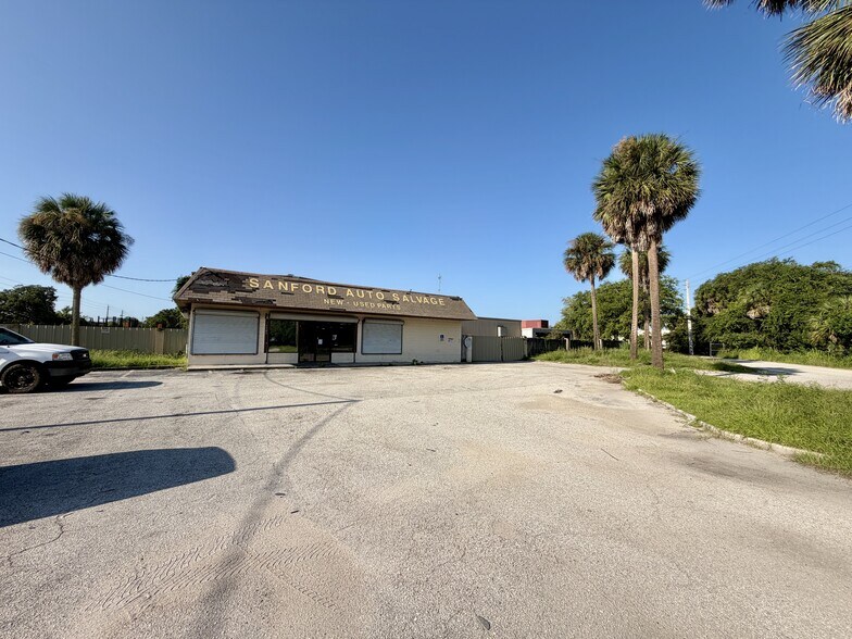 More Photos Of 1101 Albright Rd, Sanford Industrial For Lease