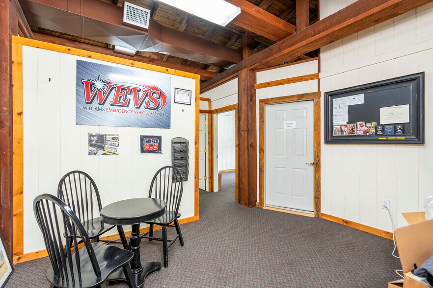 More Photos Of 50 Middlebrook Ave, Staunton Storefront For Sale