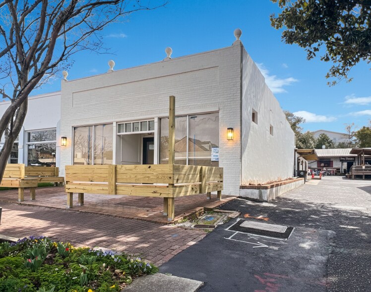 Primary Photo Of 212 Fairhope Ave, Fairhope Storefront For Sale