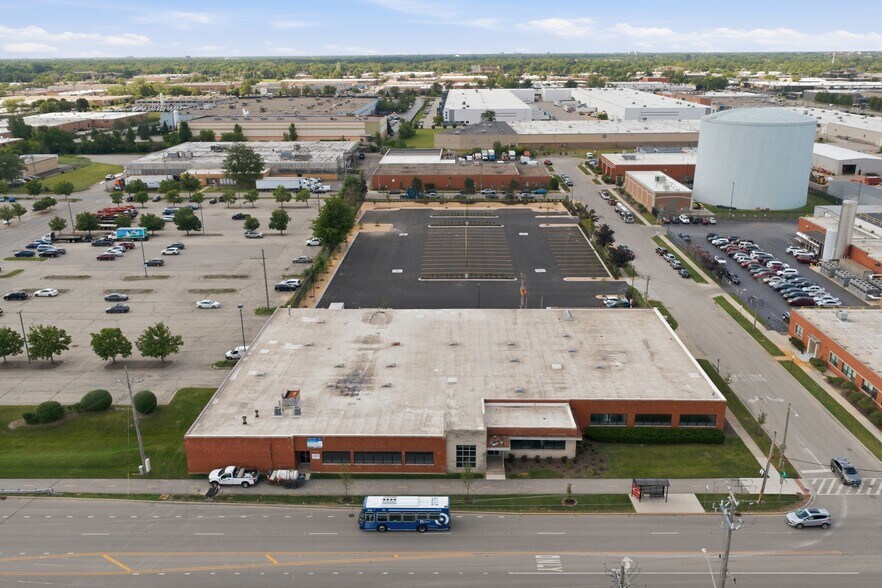 Primary Photo Of 6401 Oakton St, Morton Grove Warehouse For Lease