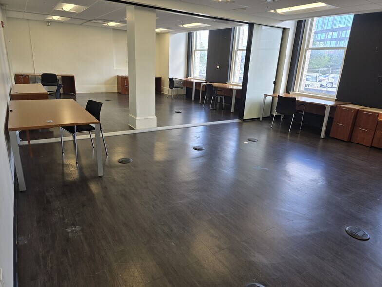 More Photos Of 300 E Main St, Durham Office Residential For Lease