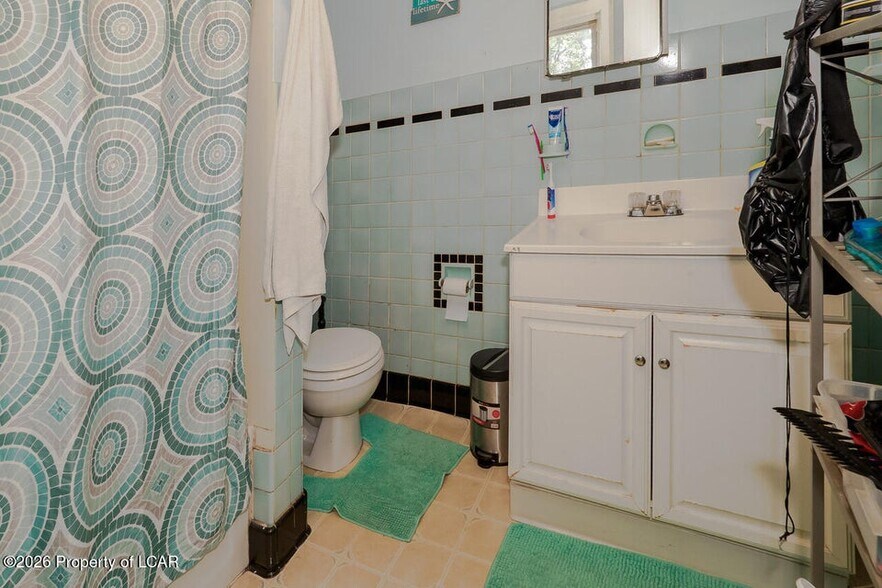 More Photos Of 360 Scott St, Wilkes Barre General Retail For Sale