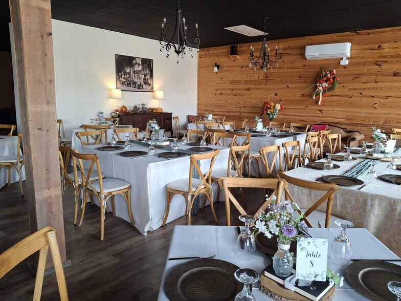 More Photos Of 119 W Pine St, Pine Level Restaurant For Sale