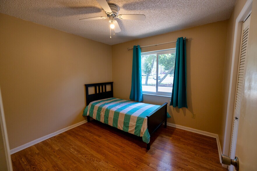 More Photos Of 7128 Wrenwood Cir, Tampa Rehabilitation Center For Sale