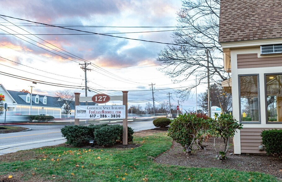 More Photos Of 127 Washington St, Norwell Medical For Lease