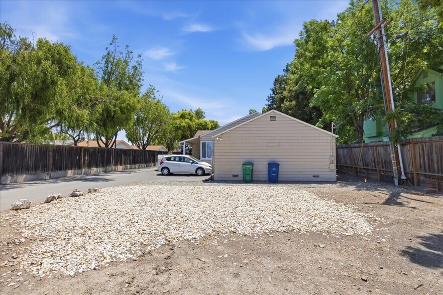 Primary Photo Of 882-898 W Tennyson Rd, Hayward Apartments For Sale