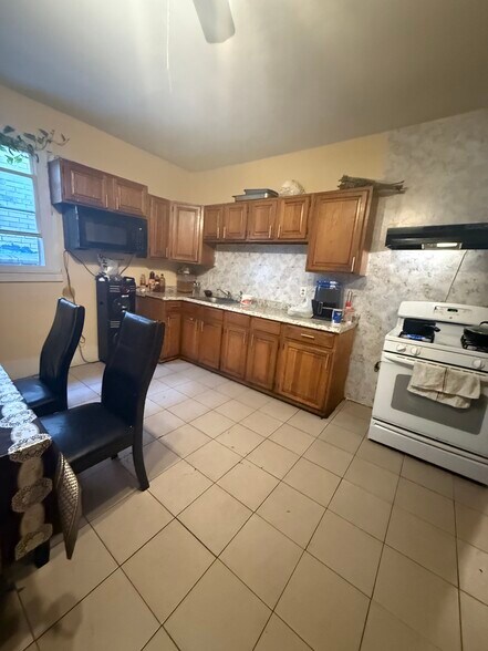 More Photos Of 2621-2623 Westfield Ave, Camden Storefront Retail Residential For Sale