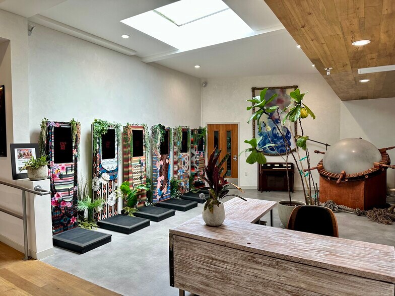 More Photos Of 10707 Burbank Blvd, North Hollywood Loft Creative Space For Lease