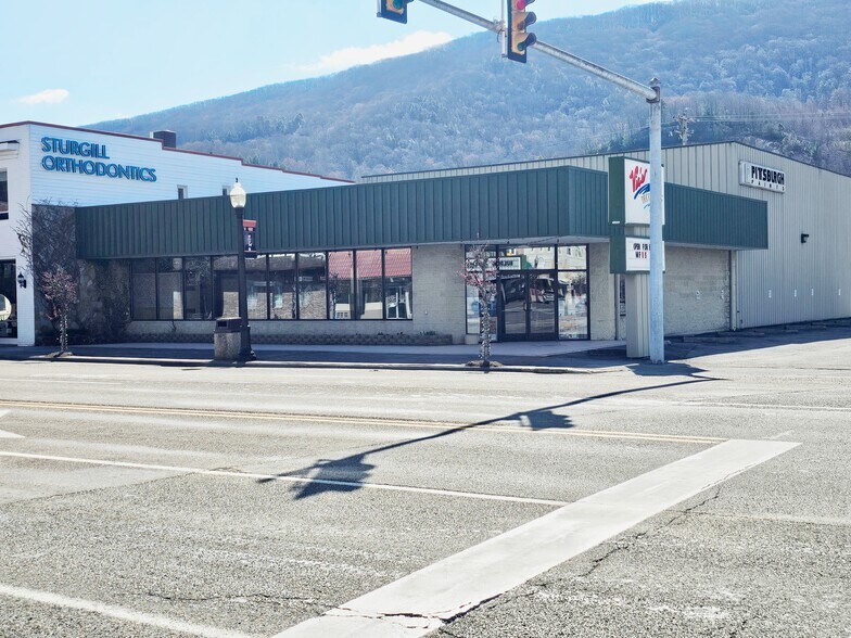 Primary Photo Of 629 Park NW ave, Norton Storefront For Sale