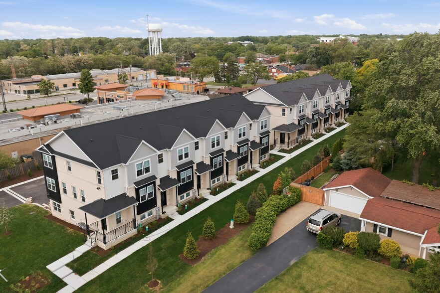 More Photos Of 214 N Walnut St, Bensenville Apartments For Sale