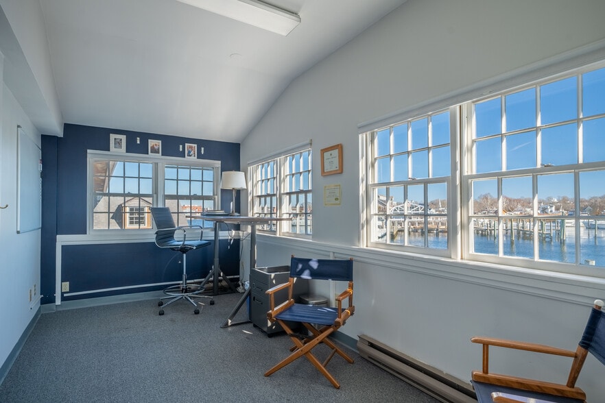 More Photos Of 47 Water St, Mystic Marina For Sale