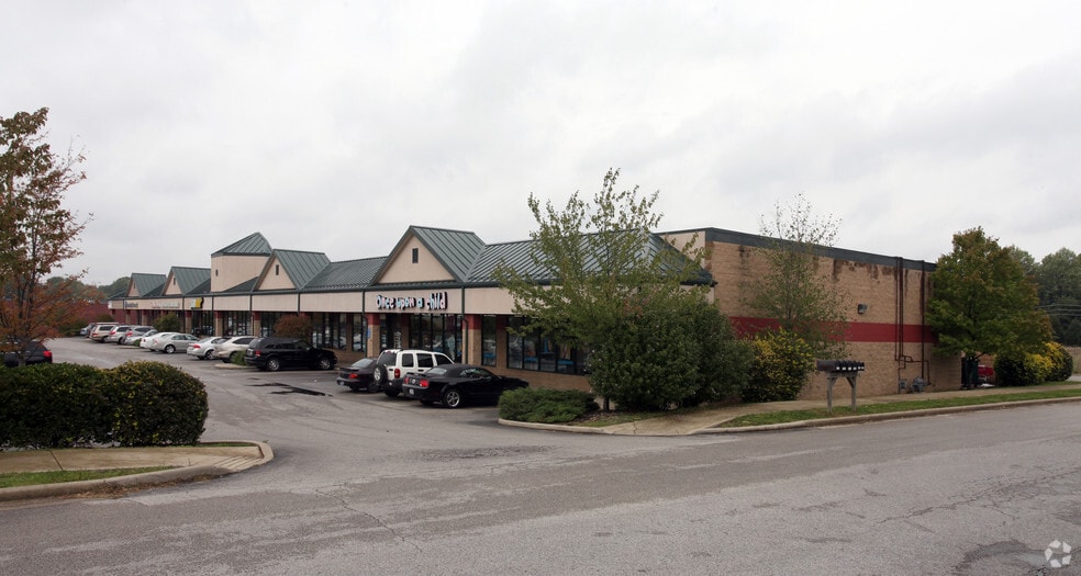 More Photos Of 3470 W 3rd St, Bloomington Unknown For Lease