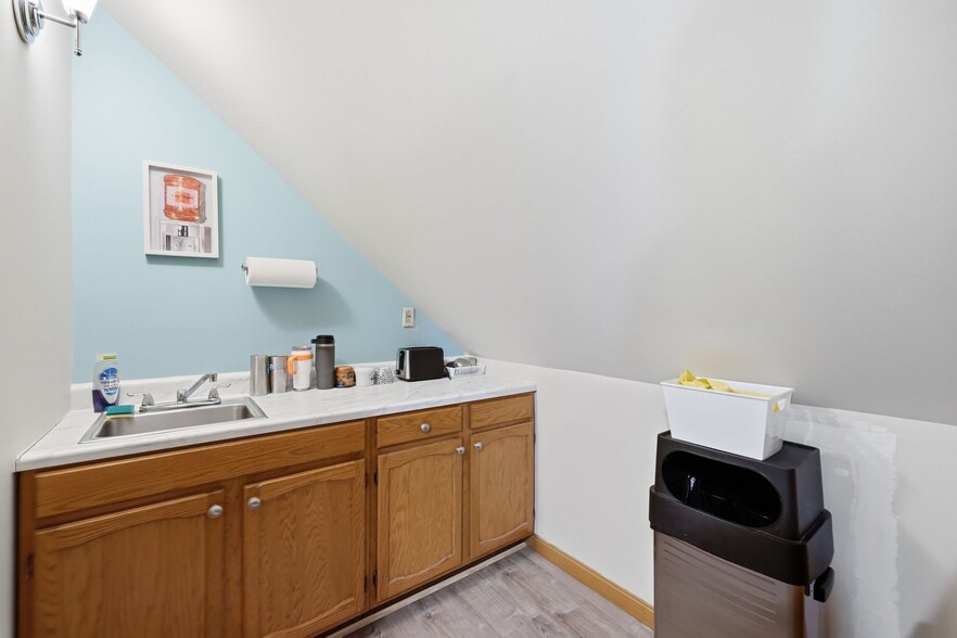 More Photos Of 200 Center St, Ludlow Medical For Sale