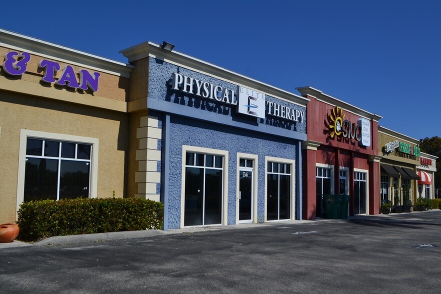More Photos Of 2528-2548 Northbrooke Plaza Dr, Naples Storefront Retail Office For Lease