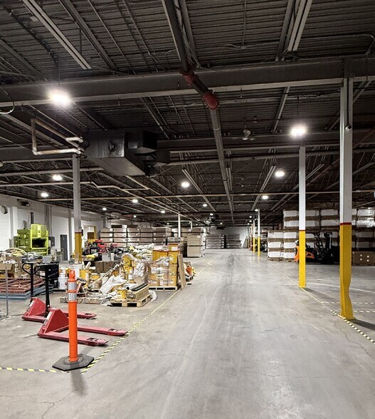 More Photos Of 700 King Edward St, Winnipeg Manufacturing For Lease