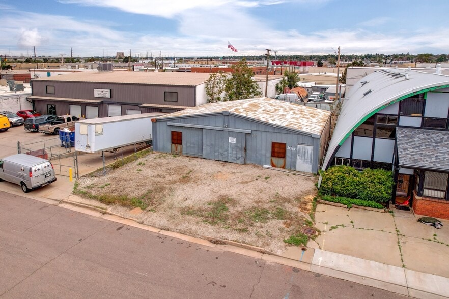 More Photos Of 2630 W Barberry Pl, Denver Warehouse For Sale